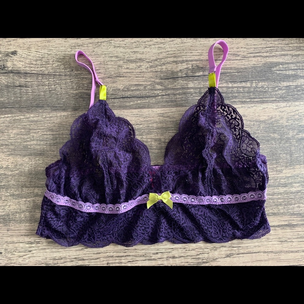 Cosmopolitan Lace Bralette